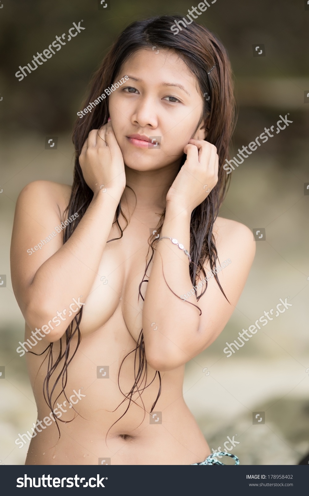 Laos girl nude fucking