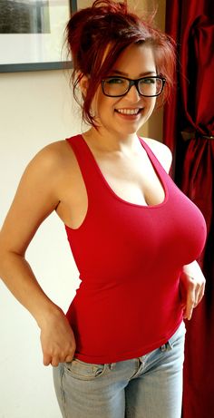 Girls with big boobs in tank tops