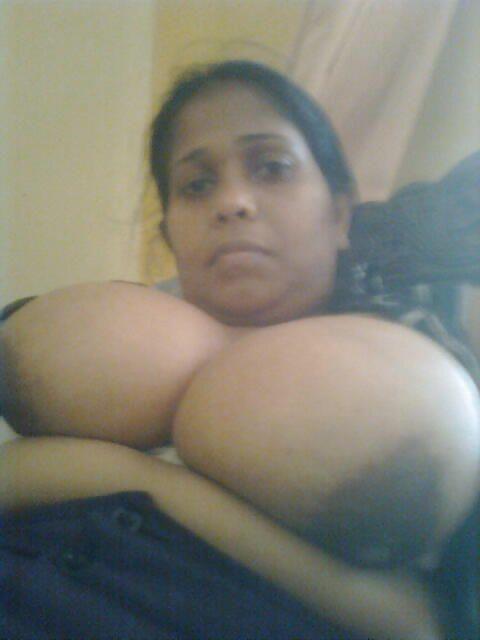 Sri lankan aunty nude