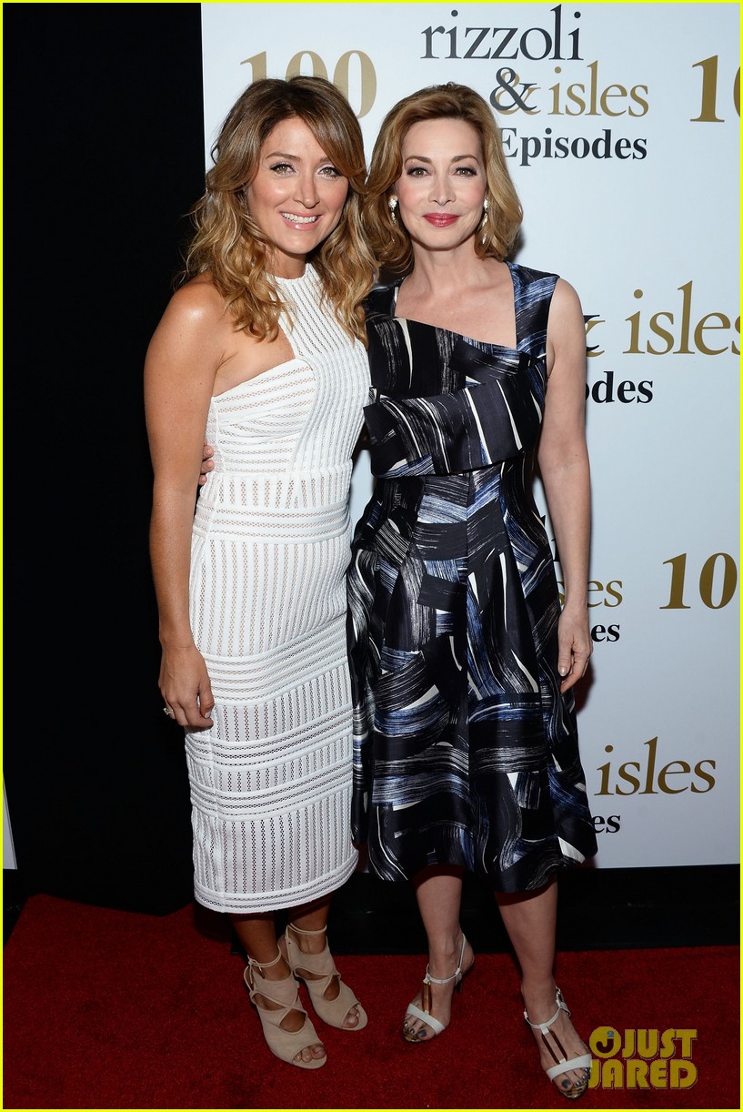 Angie harmon and sasha alexander