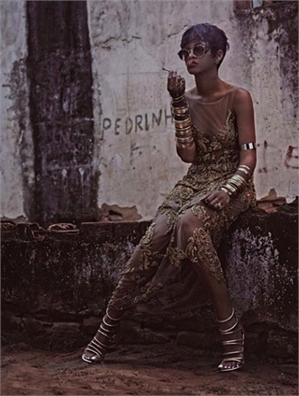 Rihanna on cover of vogue brazil