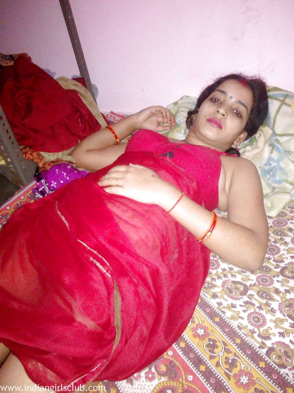 Desi bhabhi nude photos