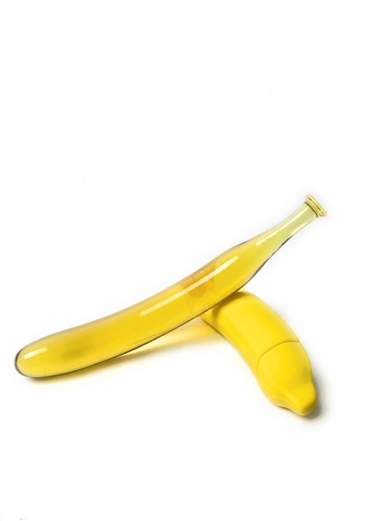Orgasm with a banana