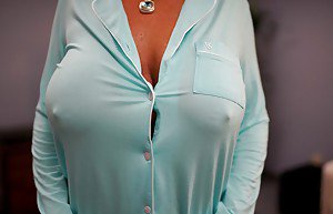 Hd porn images of tight boobs