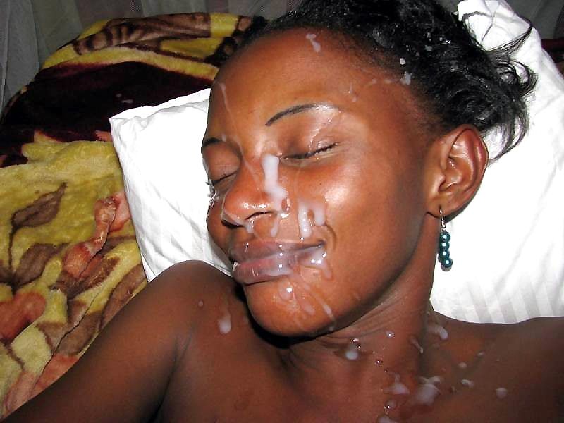 Amateur black girl cum shot