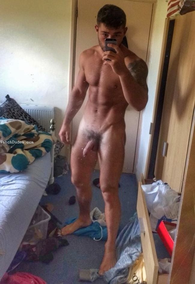 Hairy naked men selfies