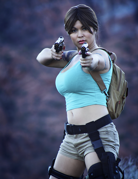 Lara croft tomb raider cosplay