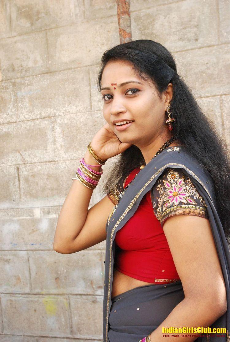 Indian girls in saree nude image gallery