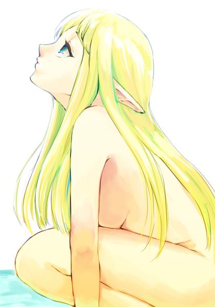 Zelda naked in public