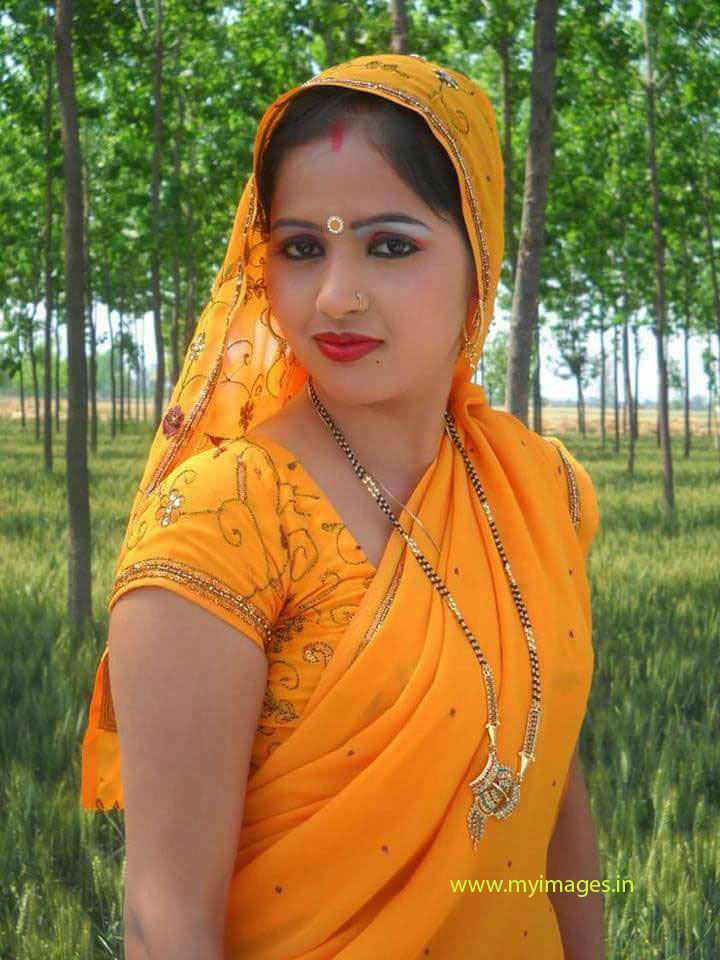 Sexy pics of indian bhabhi in saree