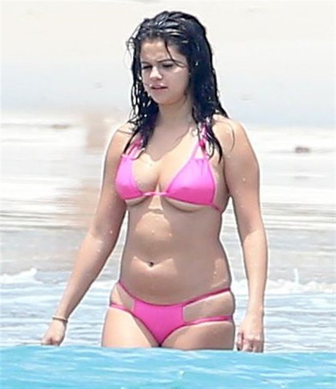 Selena gomez nude beach