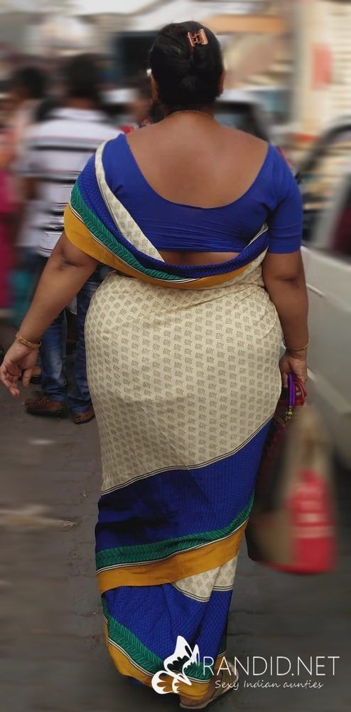 Sexy big booty aunty saree