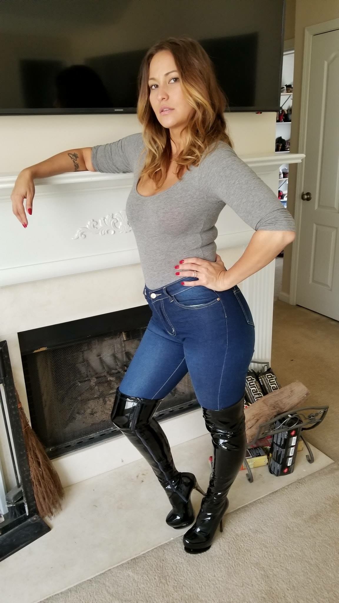 Women wearing riding boots porn