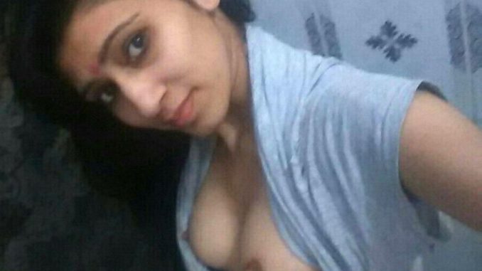 Desi girls boobs pic